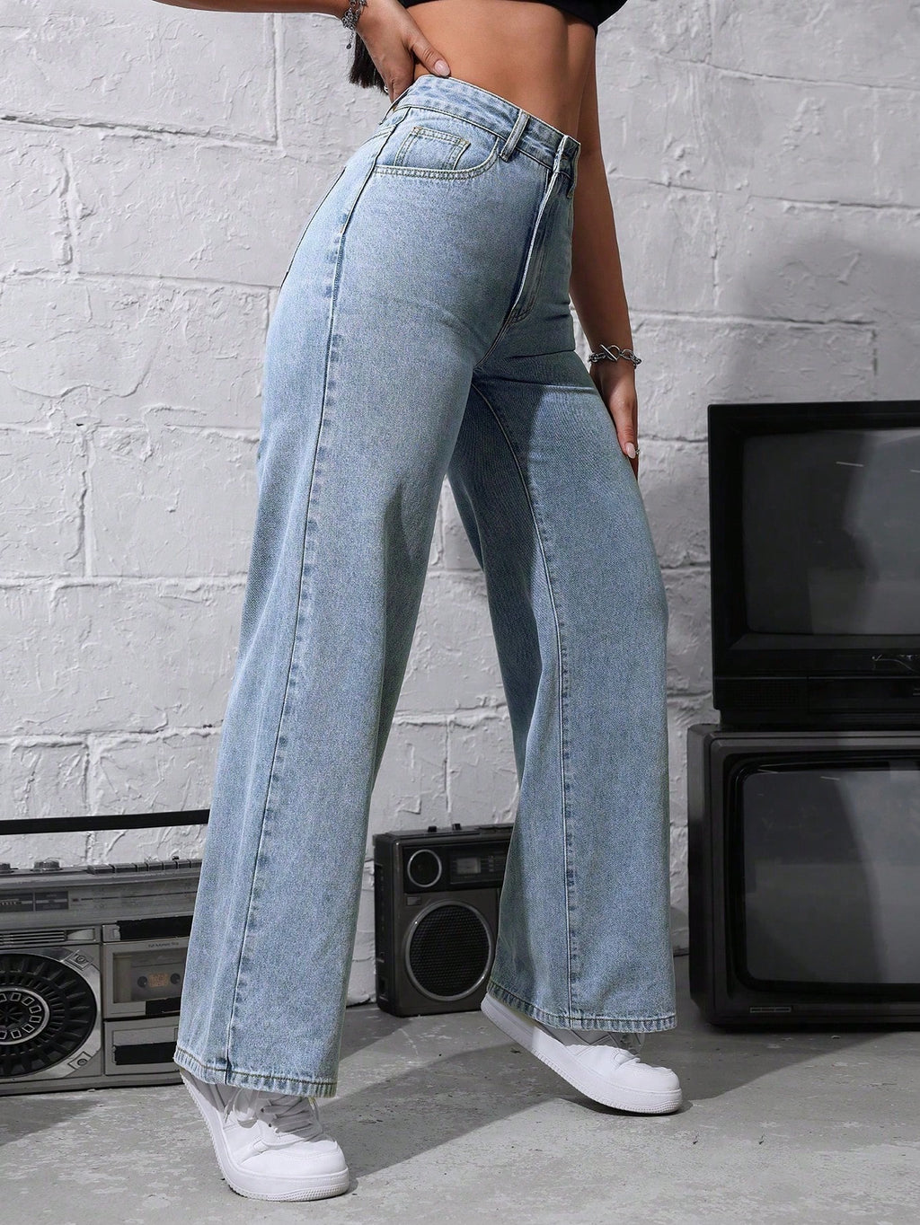 ICON Front Button Multi-Pocket Casual Loose Jeans, Daily Wear