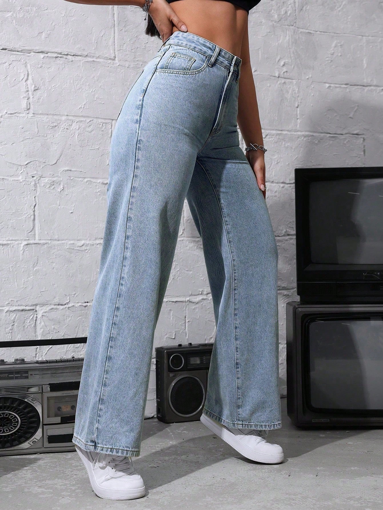 ICON Front Button Multi-Pocket Casual Loose Jeans, Daily Wear