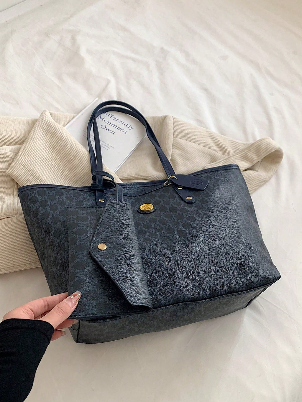 Dedoo 1Pc High-Quality Handbag, 2024 New Fashion Versatile Luxury Tote Bag, Shoulder Bag, Large Capacity Office Shoulder Bag, Suitable as Gift for Girlfriend, Shopping, Dating, Travel, Casual, Work and Other Occasions, Eye-Catching Ladies Work Bag